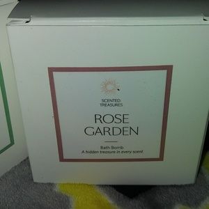 Scented Treasures Bath Bomb